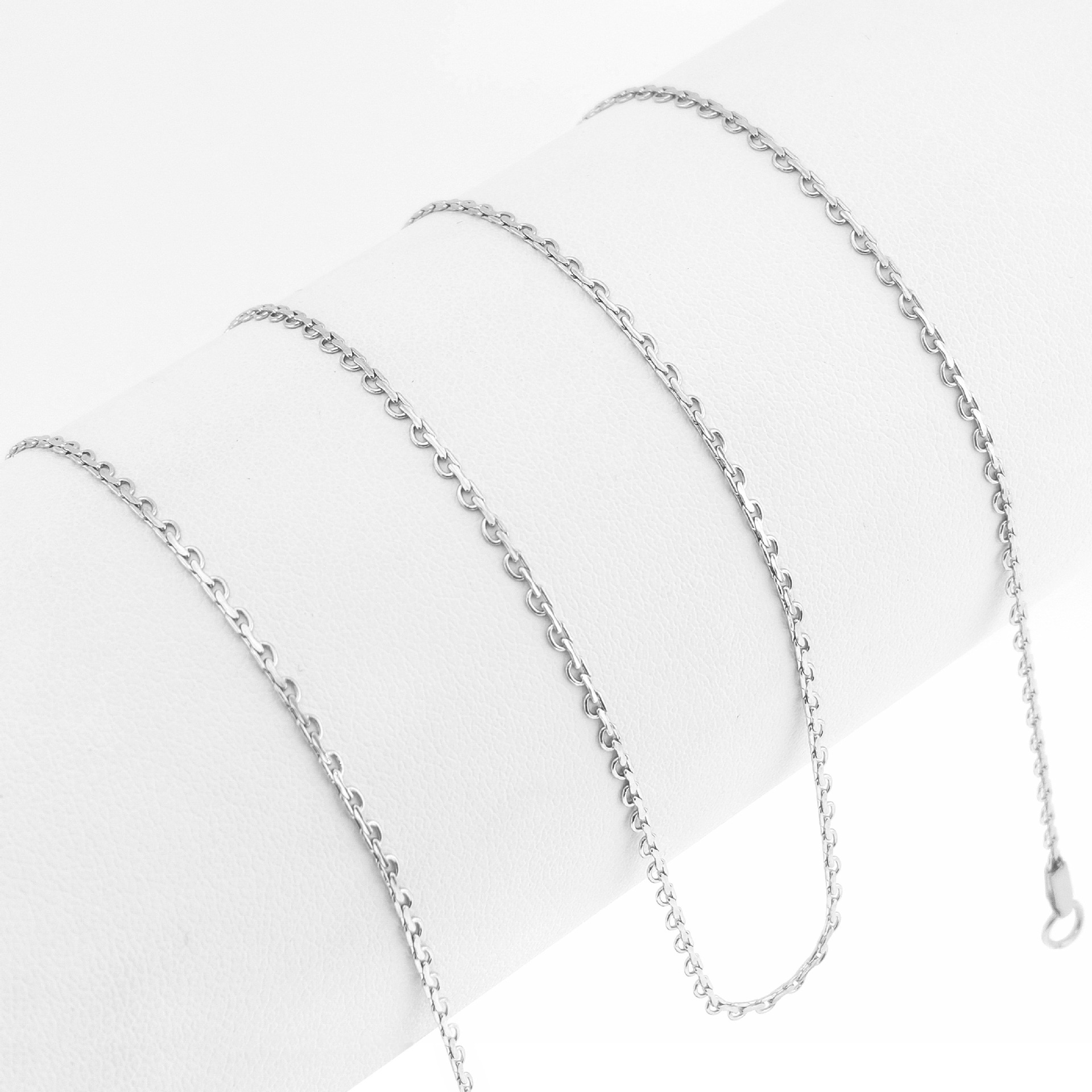 Women's Stainless Steel O-Ring Necklace: Water-Resistant and Versatile, Perfect for Layering - 图片 4