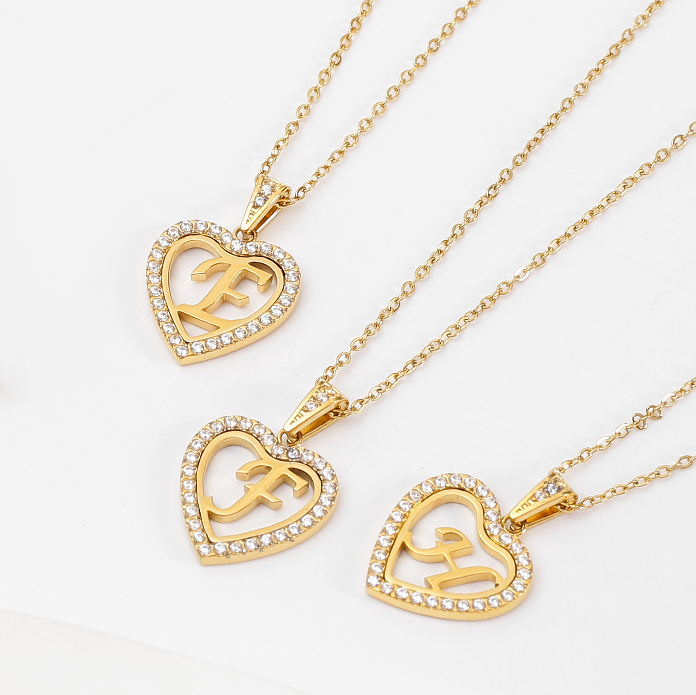 Best-Selling Stainless Steel Heart-Shaped Necklace with 26-Letter Zirconia Pendant - 图片 6
