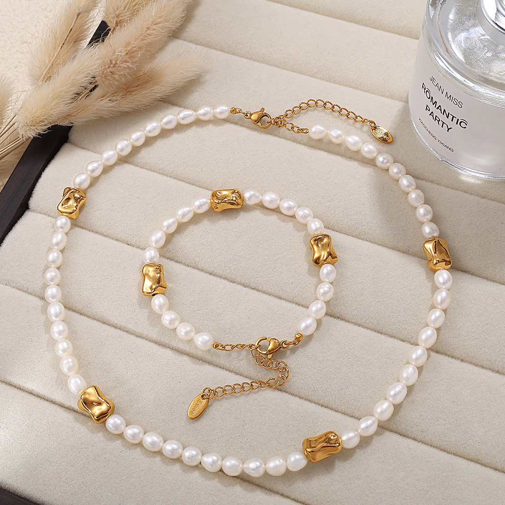 Elegant stainless steel pearl necklace set for the discerning Western market