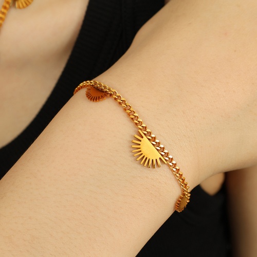 18K Gold-Plated 316L Stainless Steel Half-Circle Sun Pendant Necklace and Bracelet Set-OJ07 - Image 3