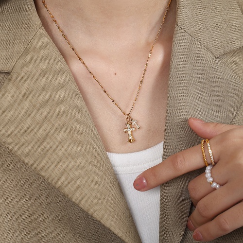 18K Gold Cross-Lock Necklace with Zirconia and Bone Chain – 2026 Best Seller-OJ05 - Image 3