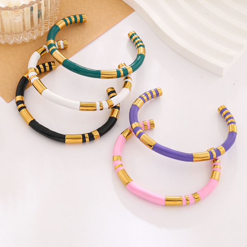 Stainless Steel C-Shaped Enamel Bracelet with Drip Design-CS77