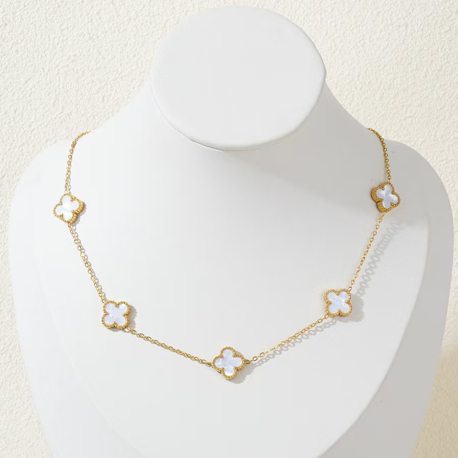 18K Gold-Plated Stainless Steel Four-Leaf Clover Acrylic Shell Necklace - Image 5