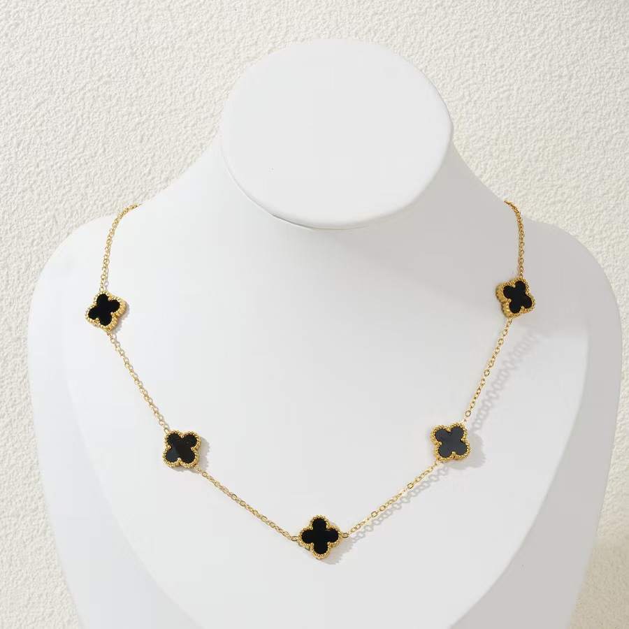 18K Gold-Plated Stainless Steel Four-Leaf Clover Acrylic Shell Necklace - Image 4