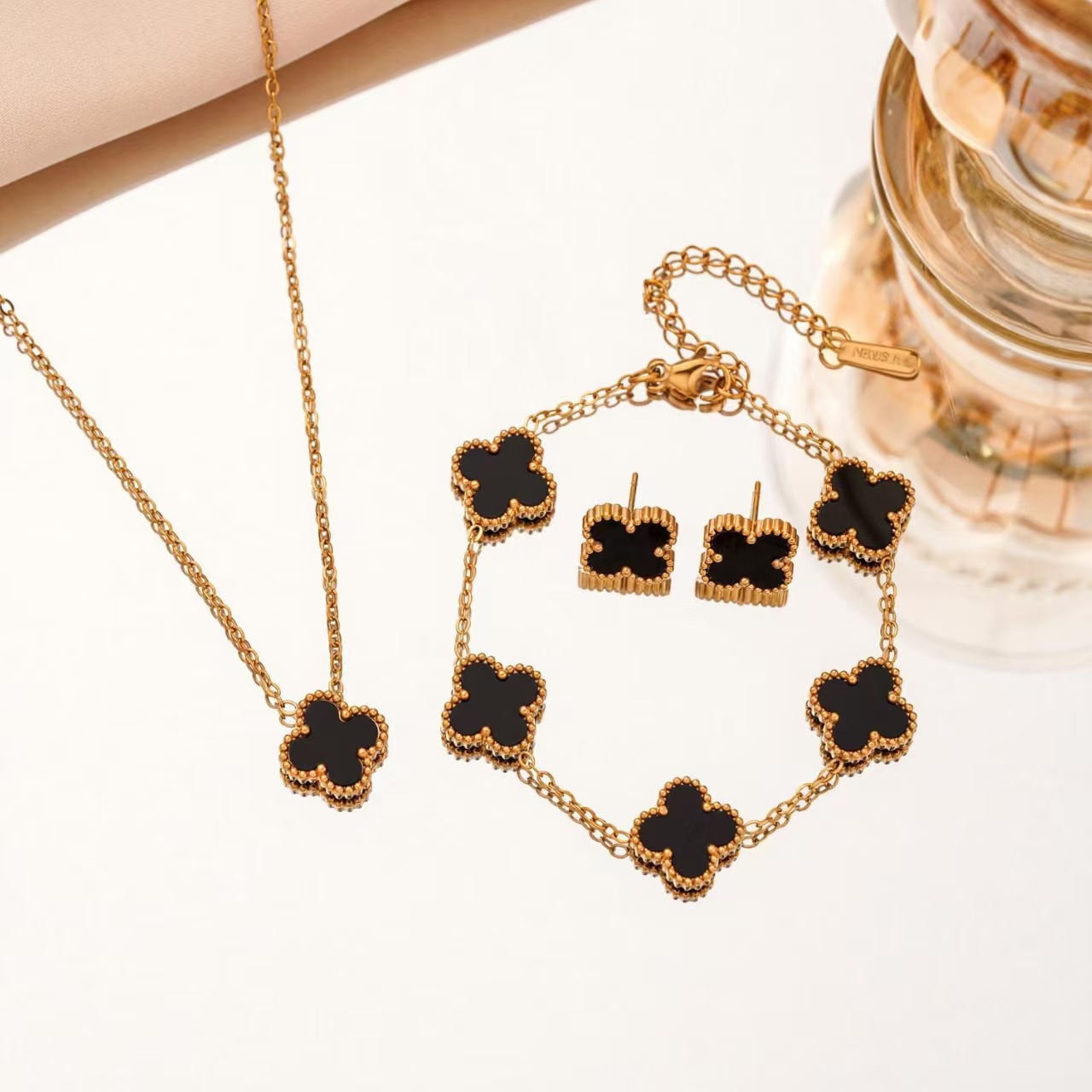 Stainless Steel Four-Leaf Clover Jewelry Set - Image 3