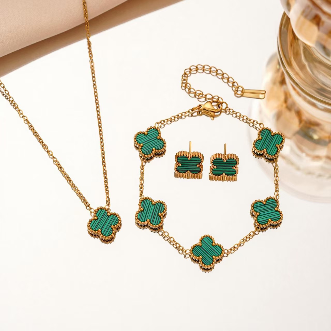 Stainless Steel Four-Leaf Clover Jewelry Set - Image 5